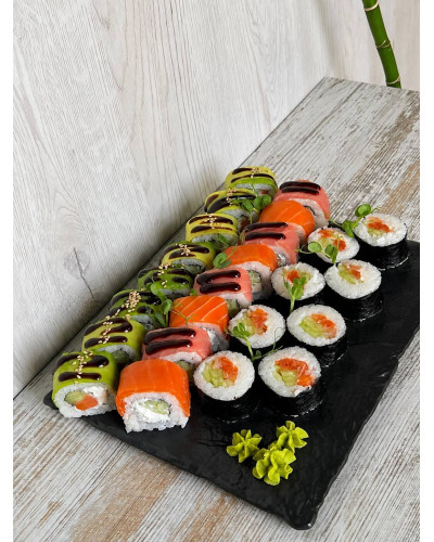 Сет Лосось Базовий від SUSHI-SHOP